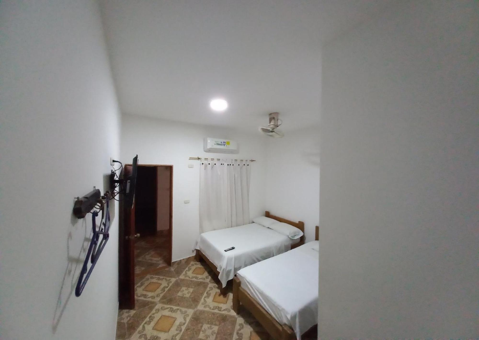 Hotel San Adolfo Carepa ภายนอก รูปภาพ